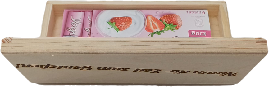 Holzbox mit Gravur, Nimm dir Zeit zum Genießen!" - Geschenkbox mit Yogurette - nachhaltige Geschenkidee aus Holz - Schokolade Geschenk für Freunde, Familie & Kollegen