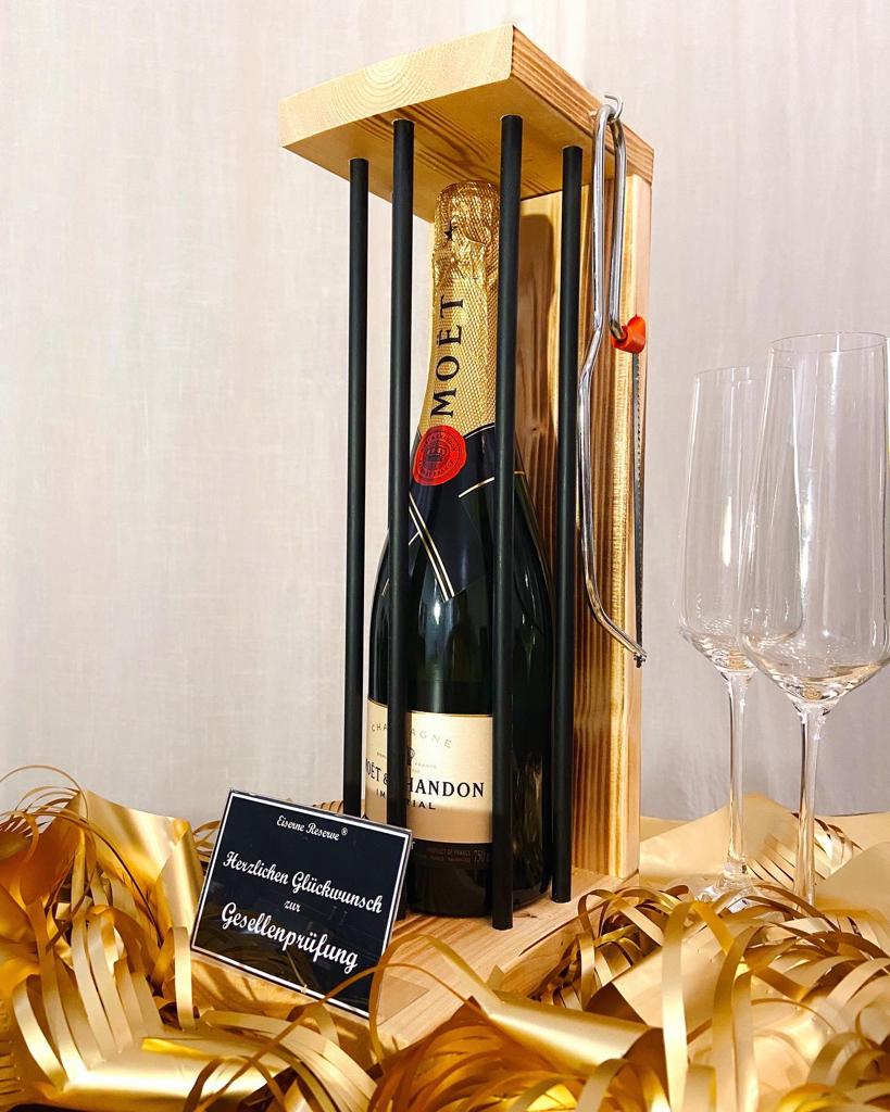 Eiserne Reserve  Black Edition mit Moet Champagner Geschenk